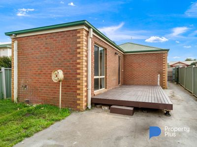 11 Allingham Street, Golden Square
