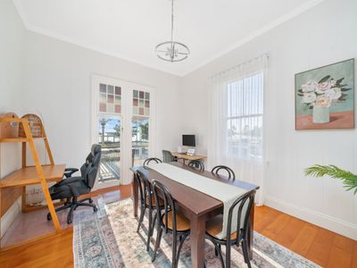 104 Flinders Parade, Sandgate