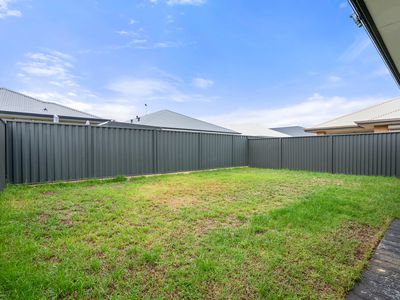 25 Wallarah Cct, Baldivis