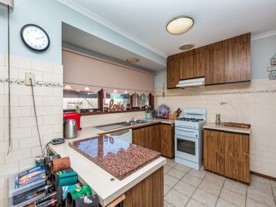 8 Topaz Ave, Wyndham Vale