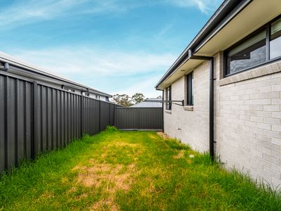 2 Pondview Way, Bellbird