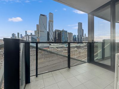 911 / 673 La Trobe Street, Docklands