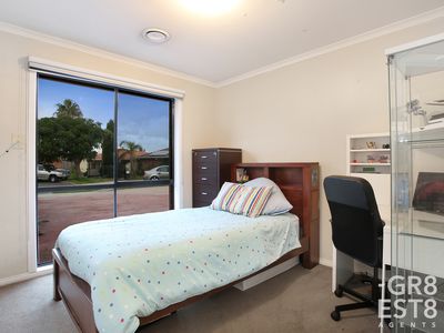 4 Tingle Close, Narre Warren