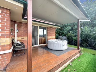 2 / 96 Greenacre Drive, Parkwood