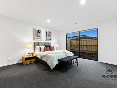 2 Sapna Pl, Clyde North