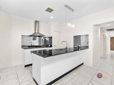 5 Gilding Lane, Dayton