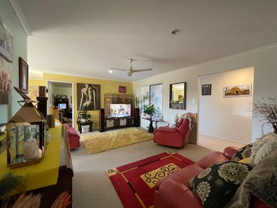 42 Moonstone Drive, Urangan