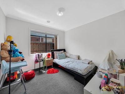 6 Milecastle Street, Tarneit