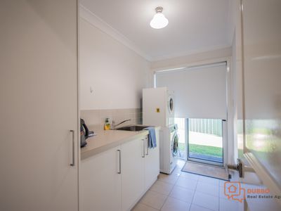 7 Riviera Avenue, Dubbo
