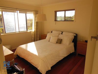 25 Whitfield Avenue, Springwood