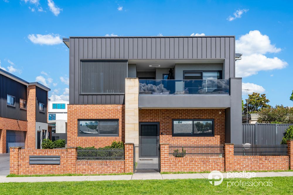 6 / 5-7 Craig Avenue, Moorebank
