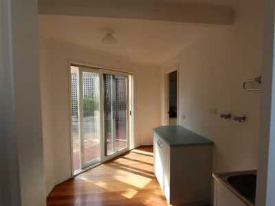 4 Sutherland Street, Geelong