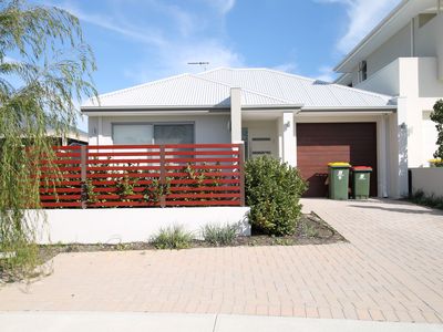 11 Fairway, Yokine
