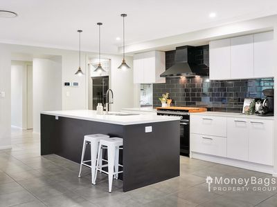 49 Portree Loop, Jimboomba