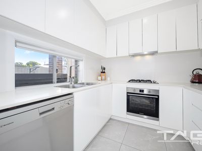 2 / 75-77 Adelaide Street, Oxley Park