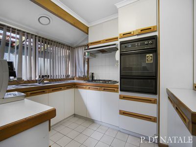 2 / 263 Heaths Road, Hoppers Crossing