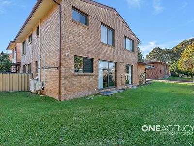 4 / 16 Morton Street, Huskisson