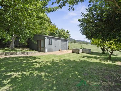 6 Lambert Street, Tawonga