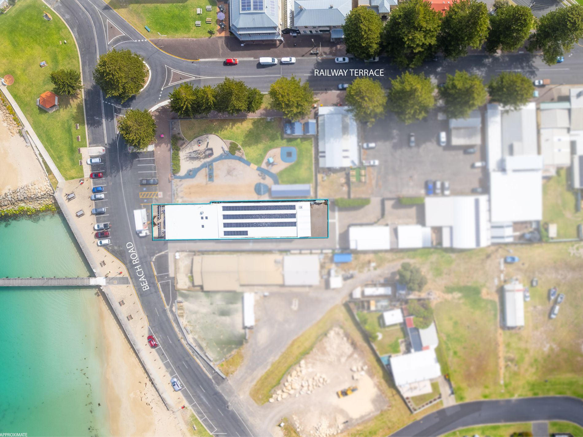 3 & 3A Beach Road, Beachport