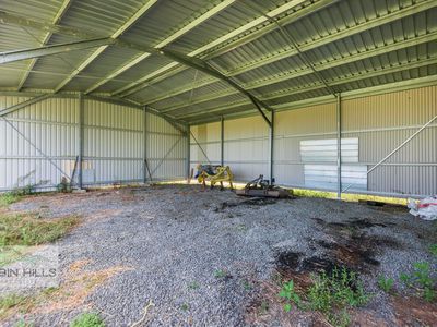 876  Green Pigeon Road, Green Pigeon