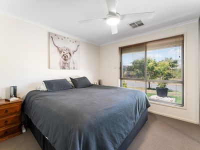2A Beaumont Court, Para Hills West