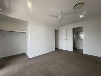 24 / 15 Waratah Way, Morayfield