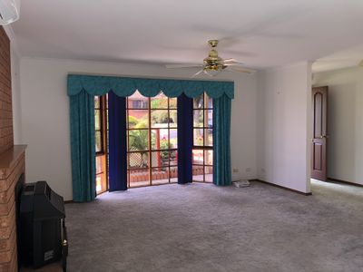 7-9 Burlington Crescent, Leopold