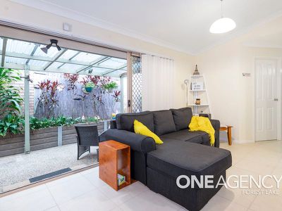 13 Honeysuckle Pl, Forest Lake