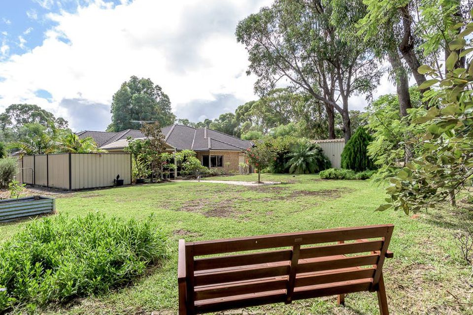 6 Loxley Place , Baldivis