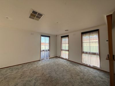 2 Beverley Court, Hoppers Crossing