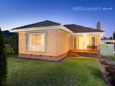 2 WOODLAND STREET, Wodonga