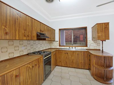 133 Barton Street, Oak Flats