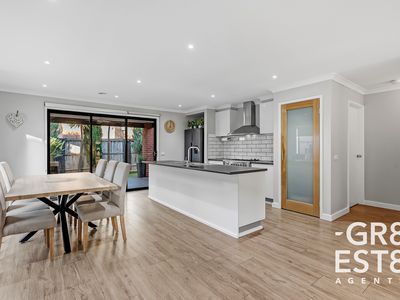 30 Lemon Grove, Cranbourne West