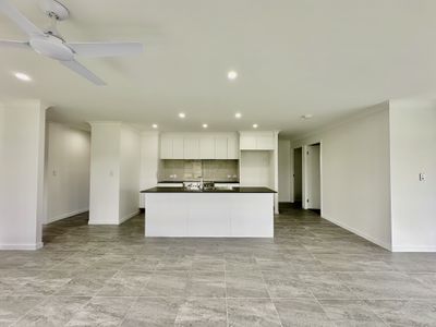 6 Hugo St, Rosewood