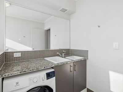 17 / 996 Hay Street, Perth