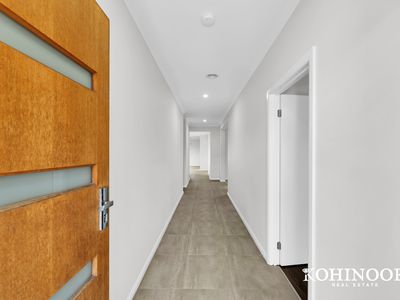 8 Banjolina Circuit, Craigieburn
