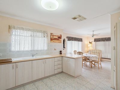 417 Summerlakes Parade, Ballajura