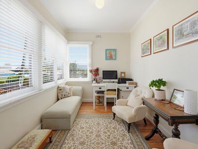 12 Strahan Road, Newstead