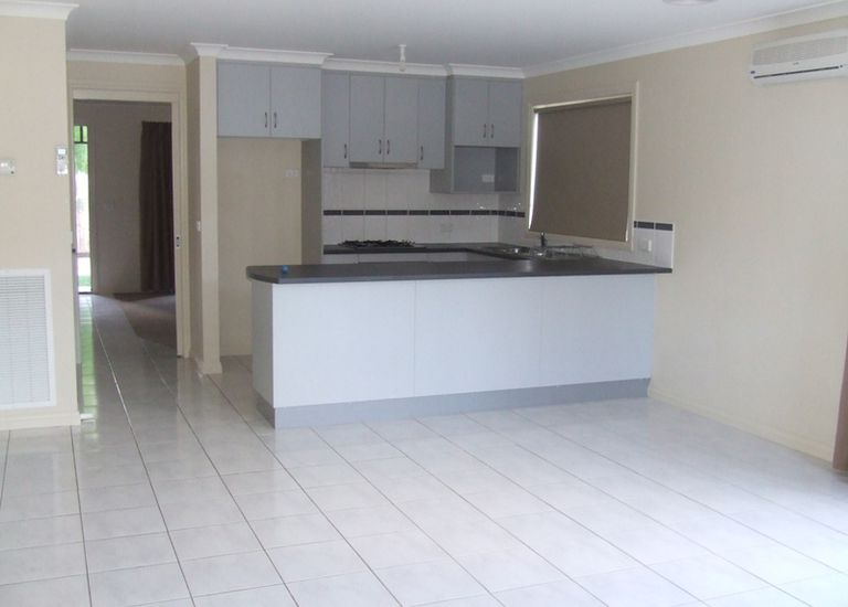 2 / 7 Sheville Court, Portland