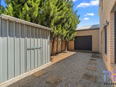 2 / 16 Skene Street, Kennington