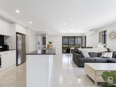 12 Eleanor Close, Hamlyn Terrace