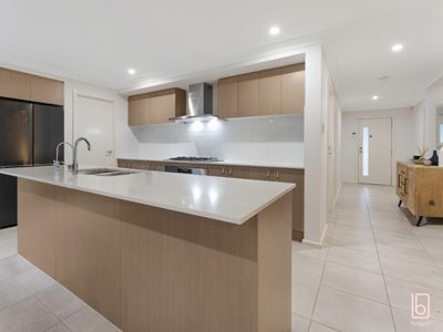 30 Sorrento Way, Hamlyn Terrace