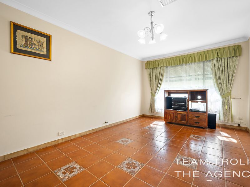 11 Hobley Way, Spearwood