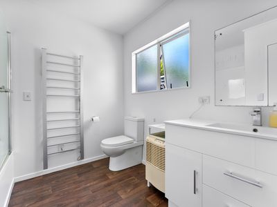 8a Aplin Place, Birkdale