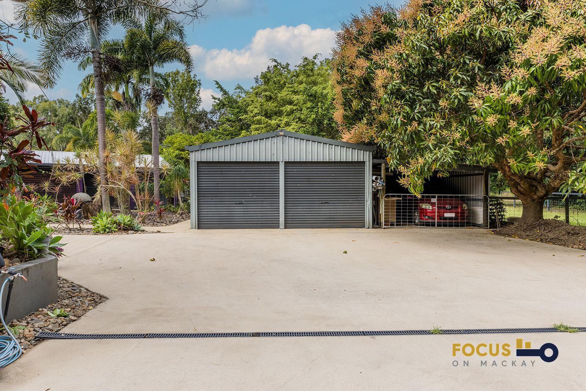 220 Miran Khan Dve, Armstrong Beach