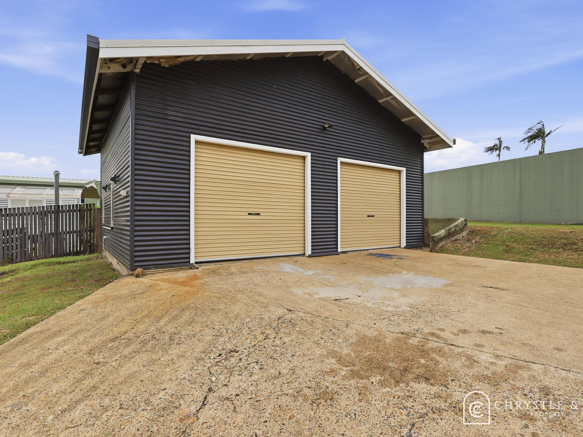 7 Hill End Road, Glenella
