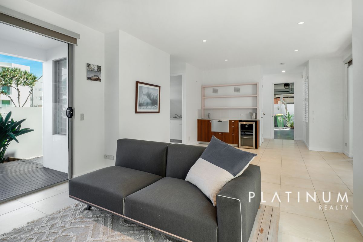 1 / 1 Tomewin Street, Currumbin