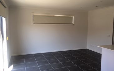 22 NEWCASTLE DRIVE, Officer