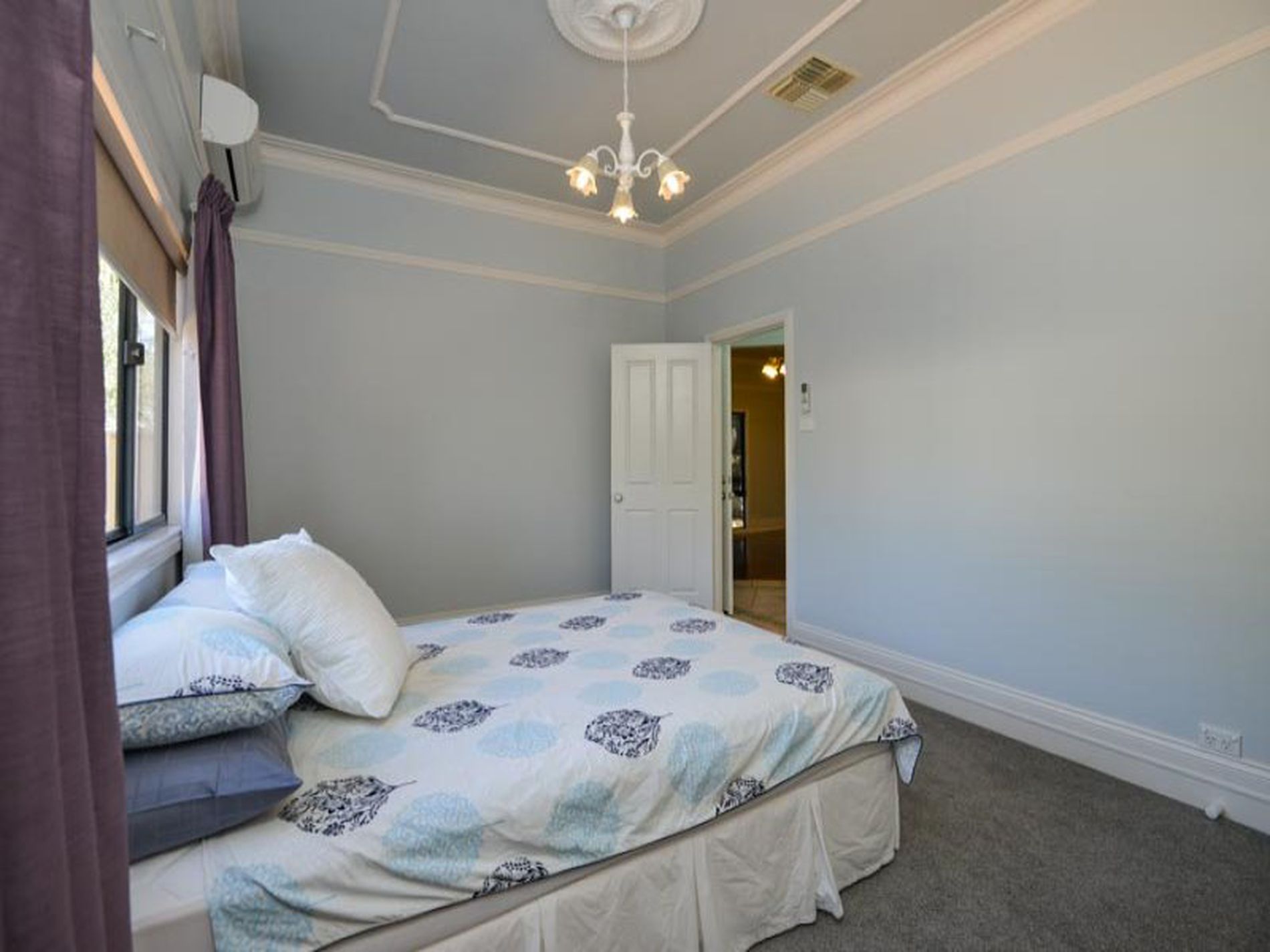 129 Hare Street, Piccadilly