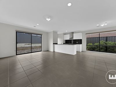 12 Obsidian Avenue, Tarneit